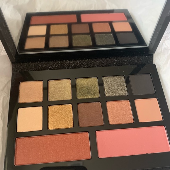 lancome eyeshadow and blush palette glow